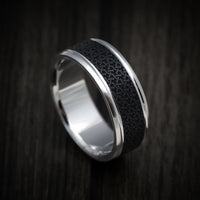 14K Gold and Carbon Fiber Men's Ring with Geometric Pattern
