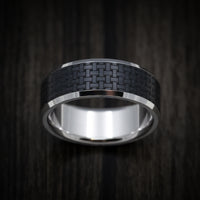 14K Gold and Carbon Fiber Men's Ring with Geometric Pattern