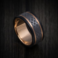 14K Gold and Tantalum Men's Ring with Carbon Accents and Design Pattern