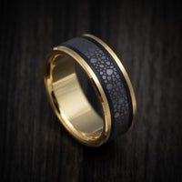 14K Gold and Tantalum Men's Ring with Carbon Accents and Design Pattern