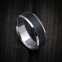 14K Gold Men's Ring with Carbon Fiber Inlay
