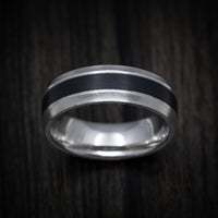 14K Gold Men's Ring with Carbon Fiber Inlay
