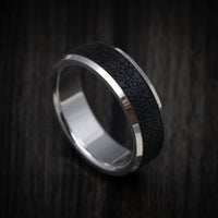 14K Gold and Carbon Fiber Men's Ring with Organic Design Pattern