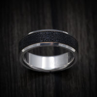 14K Gold and Carbon Fiber Men's Ring with Organic Design Pattern