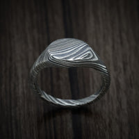 Woodgrain Kuro Damascus Steel Small Signet Ring