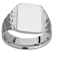 Medium Rectangle signet ring (16x11.5mm) in Titanium, with a Wide style band.
