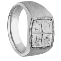 Medium Cushion signet ring (14x14mm) in Platinum, with a Wide style band, a Meteorite inlay and a TWINKLE2 engraving.