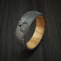 Damascus Steel Band with OLIVE WOOD Sleeve and Custom Buck Engraving Hunter's Band