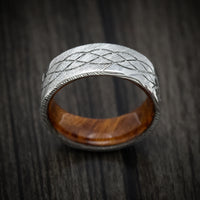 Woodgrain Kuro Damascus Steel Celtic Knot Men's Ring with Wood Sleeve