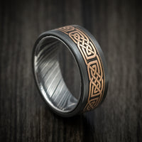Black Zirconium and Woodgrain Kuro Damascus Steel 14K Gold Celtic Knot Pattern Inlay Men's Ring