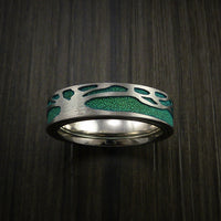 Titanium Spinner Tree Ring with Anodized Textured Background