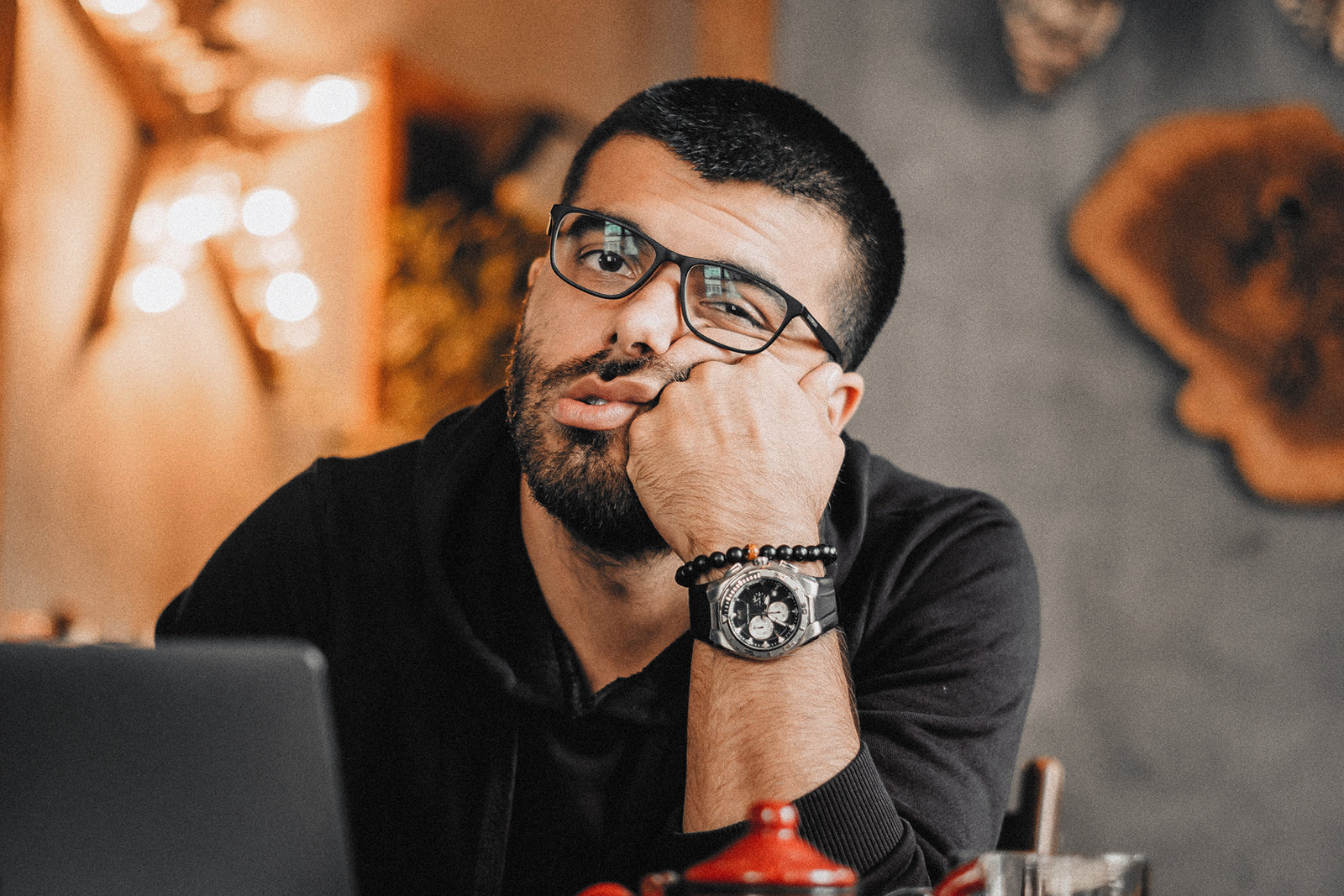 Why are Men's Wedding Bands So Boring?