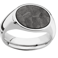 Medium Horizontal Oval signet ring (16x13mm) in Cobalt Chrome, with a Wide style band, a Tantalum Noir inlay.
