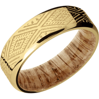 7mm wide Beveled 10k Yellow Gold Ring with Polish Finish / Aztec 1 Design / Natural Oak Sleeve