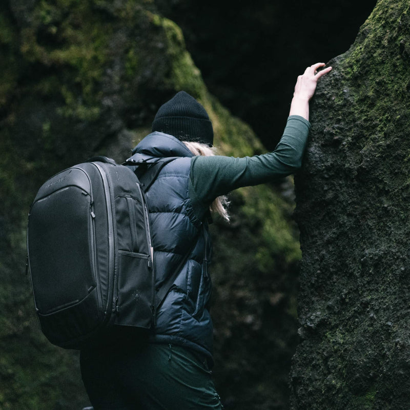 Nomatic Navigator 32L Travel Backpack