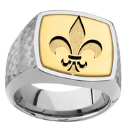 Large Cushion signet ring (18x18mm) in Titanium, with a Wide style band, a 14K Yellow Gold inlay and a Fleur De Lis engraving.
