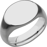 Medium Horizontal Oval signet ring (16x13mm) in Titanium, with a Wide style band.