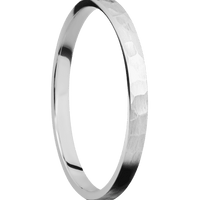 18K White Gold + Hammer Finish