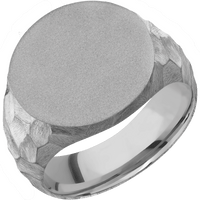 Large Circle signet ring (18mm) in Titanium, with a Wide style band.