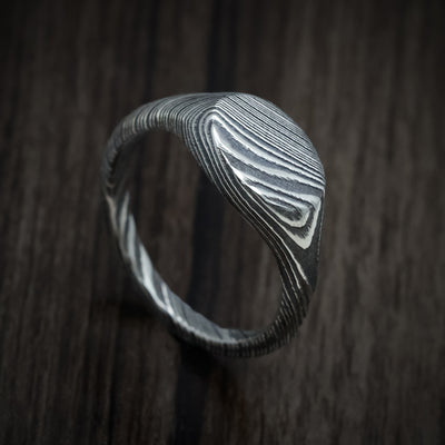 Woodgrain Kuro Damascus Steel Small Signet Ring