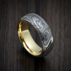 Marble Kuro Damascus Steel Men's Ring with 18K Gold Sleeve