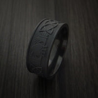 Black Titanium Celtic Irish Claddagh Ring Hands Clasping Heart Band Carved