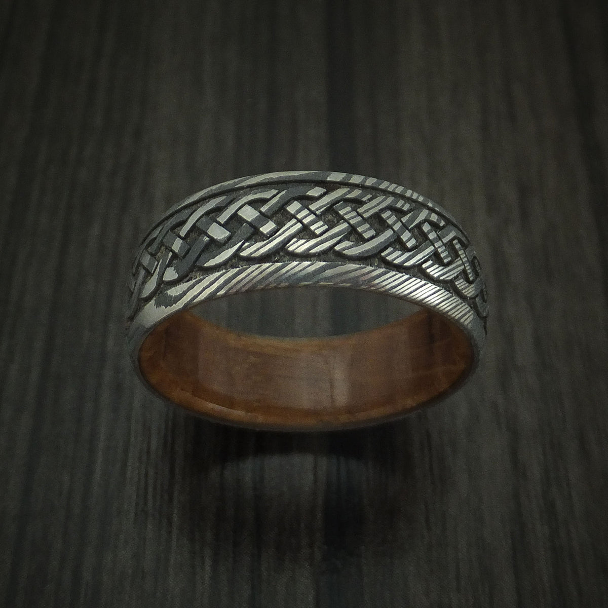 Damascus Steel Celtic Knot Men's Band with Whiskey Barrel Wood Sleeve ...
