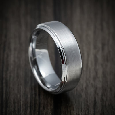 Tungsten Men's Ring with Satin Finish Band