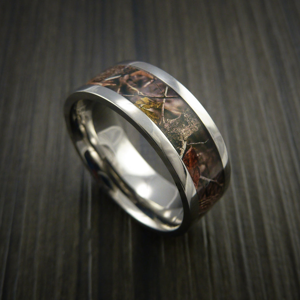 Forest View - Camo Mens Wedding Band In Sandblasted Titanium - Foto 7