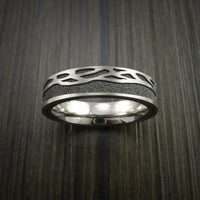 Titanium Spinner Tree Ring with Textured Background